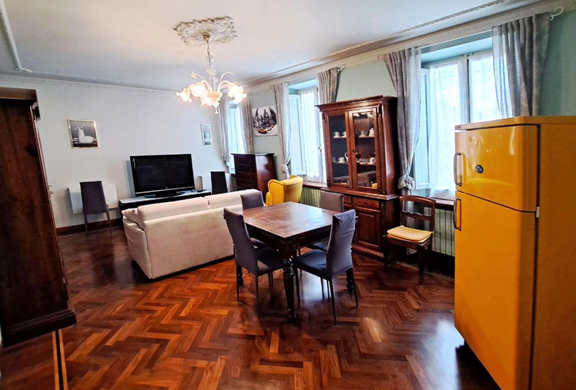 La Dimora Del Centro Apartment Iesi Bagian luar foto